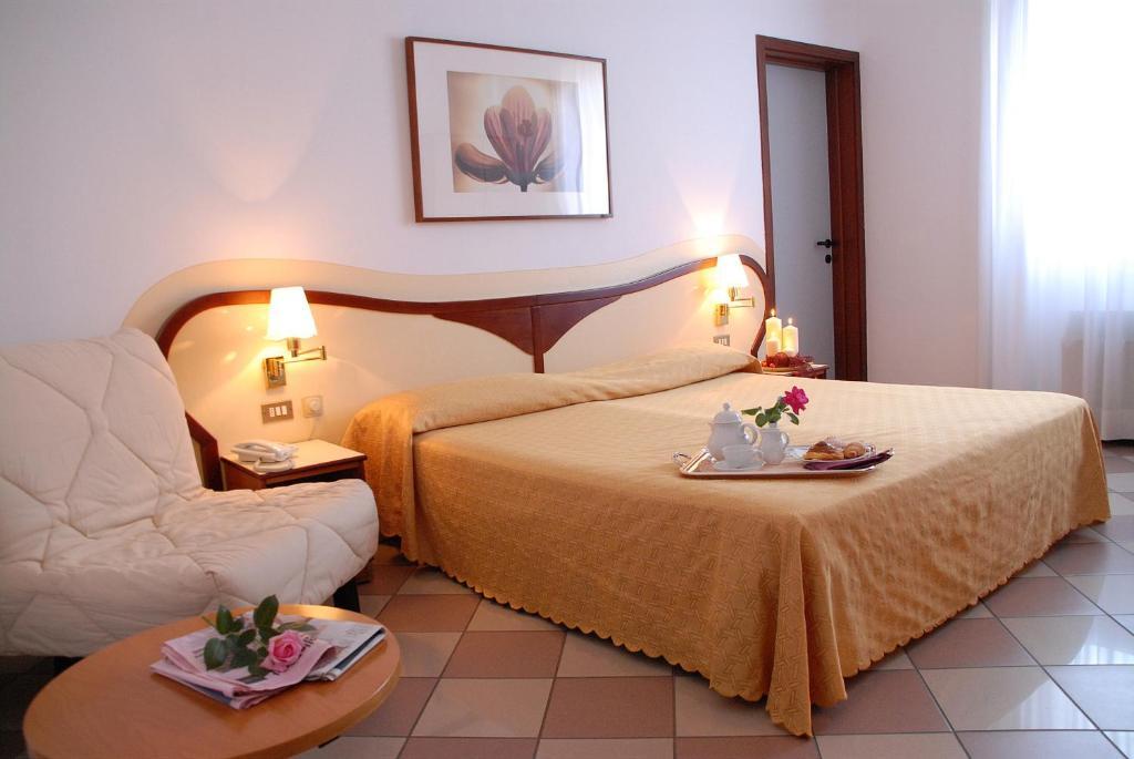 Hotel La Fenice Formigine Room photo